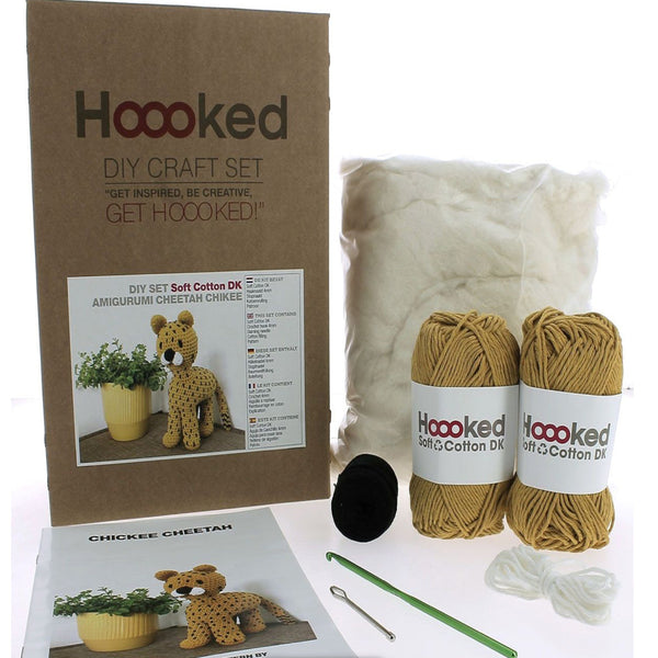 Cheetah Crochet Kit - Hoooked Yarns
